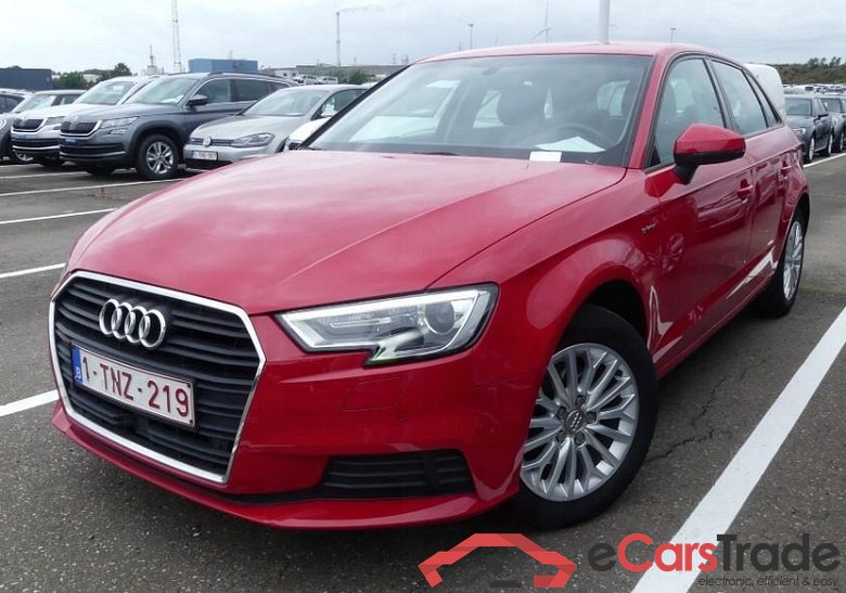 Audi A3 SB 1.4 TFSI G-Tron Aut. Xenon Navi Keyless-Go Klima PDC ... #1