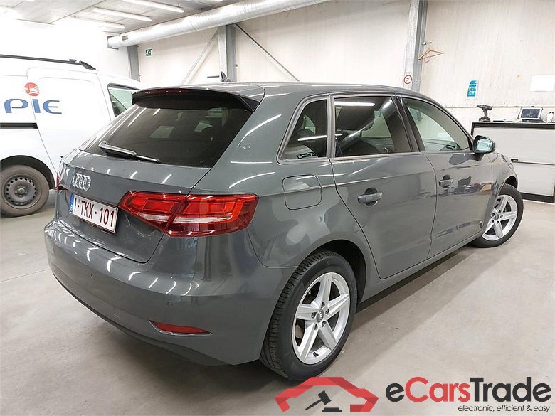 Audi A3 SB 1.6 TDi Xenon Virtual Navi Klima PDC ... #2