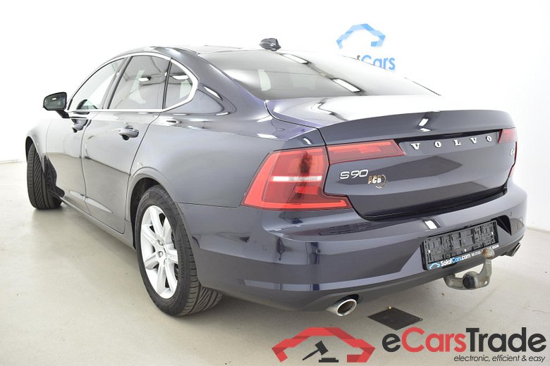 Volvo S90 2.0 D4 Momentum Aut. LED-Xenon Virtual Navi Leather Camera KeylessGo Klima PDC ... #4