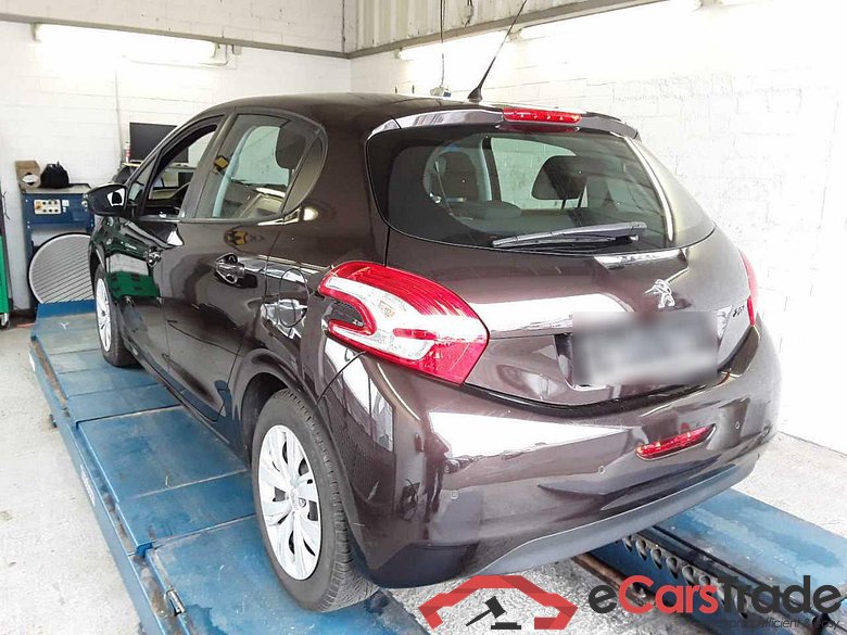 Peugeot Active 208 #3