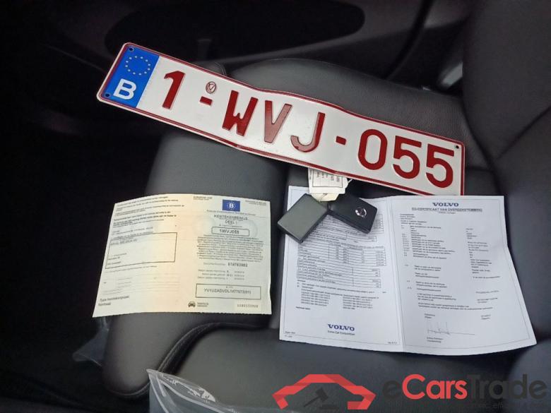 Volvo XC60 D4 120kW Geartronic Momentum Pro 5d #4
