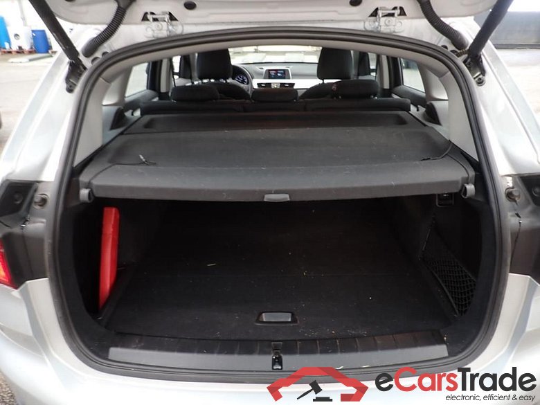 BMW X1 1.5 sDrive16D Facelift Dispaly KeylessGo Klima ... #6