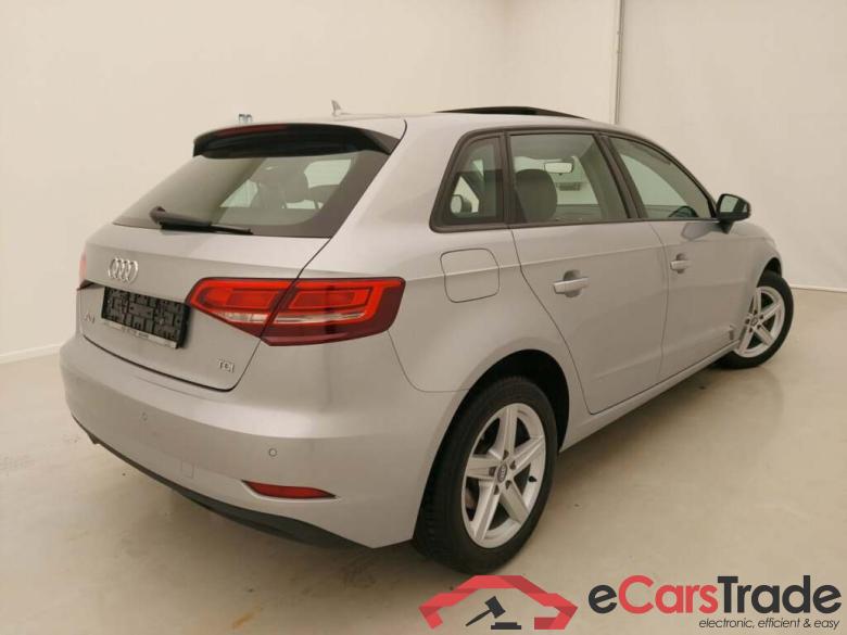 Audi A3 SB 1.6 TDi Pano Xenon Navi Klima PDC ... #3