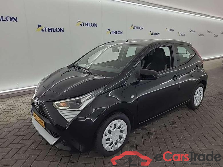 TOYOTA Aygo 1.0 VVT-i x-play 5D 53kW