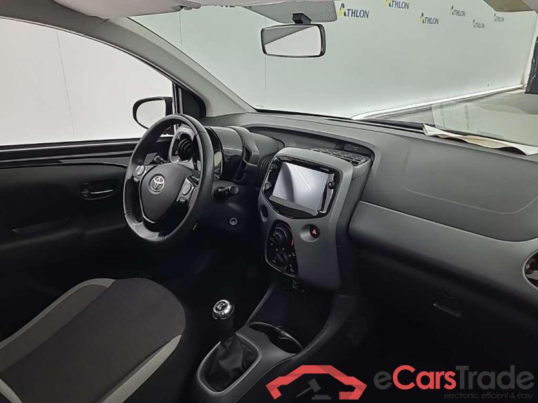 TOYOTA Aygo 1.0 VVT-i x-play 5D 53kW #6