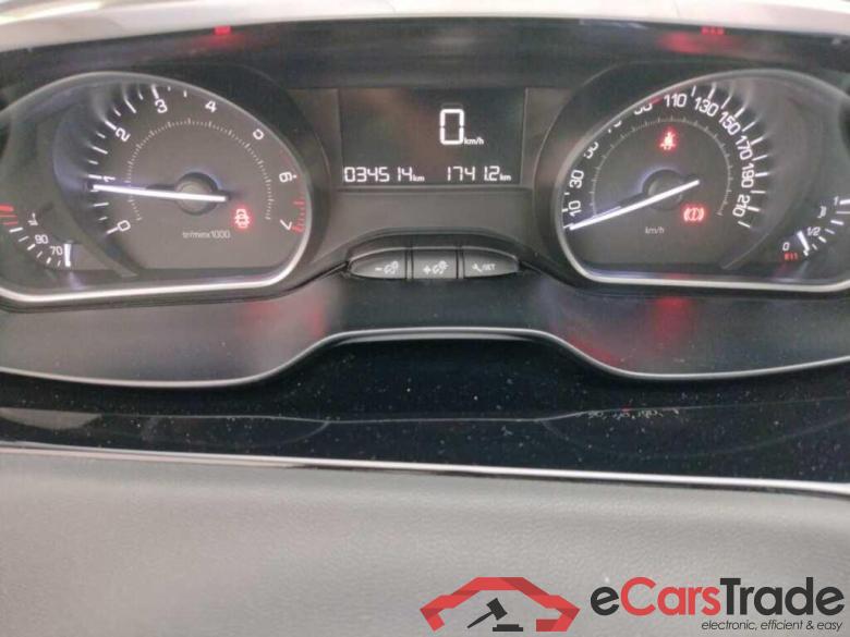 PEUGEOT 208 1.2 puretech signature 60kW #4