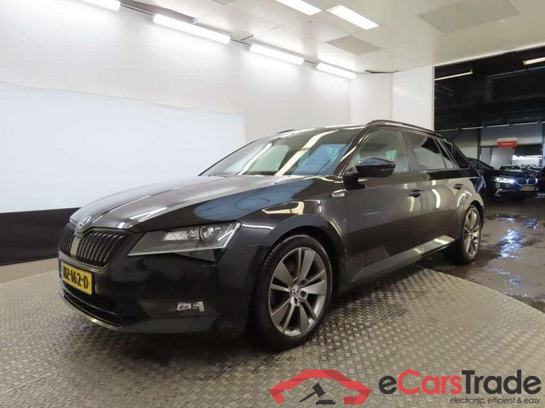 SKODA Superb Combi 2.0 TDI