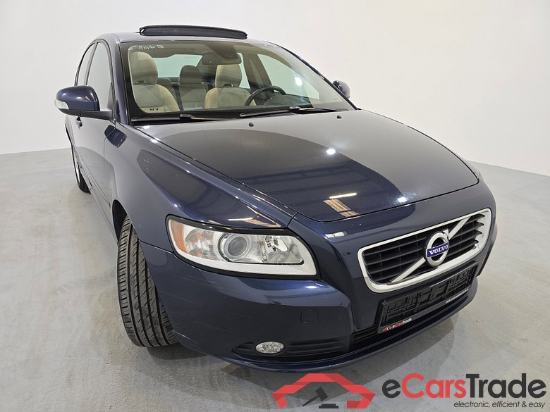 Volvo S40 1.6D Pano Navi Leather Klima PDC... #2