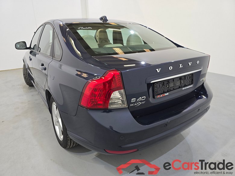 Volvo S40 1.6D Pano Navi Leather Klima PDC... #4
