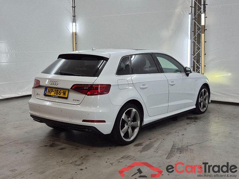 AUDI A3 SPORTBACK 1.4 e-tron PHEV Ambition Pro Line plus #4