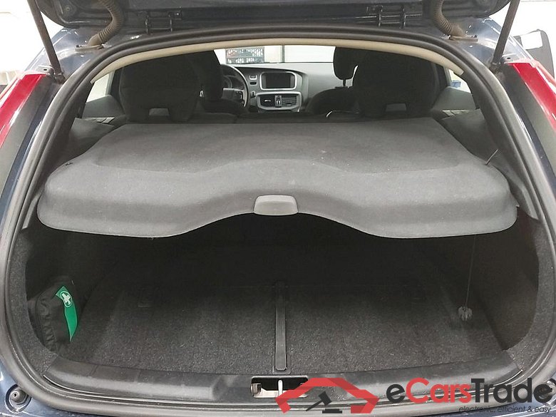 Volvo V40 2.0 D2 Black Edition LED Navi KeylessGo Klima PDC ... #6