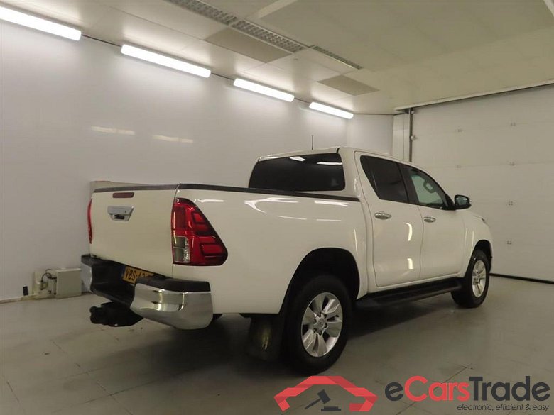 TOYOTA HILUX 2.4 D-4D-F DC Prof. #2