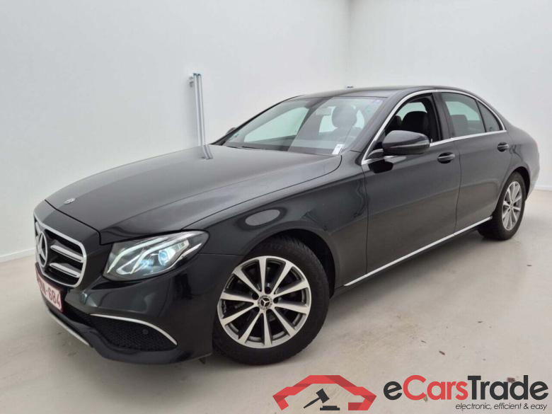 Mercedes E 200d Avantgarde Aut. LED-Xenon Ambient Navi 1/2 Sport-Leather KeylessGo Camera Klima PDC ...