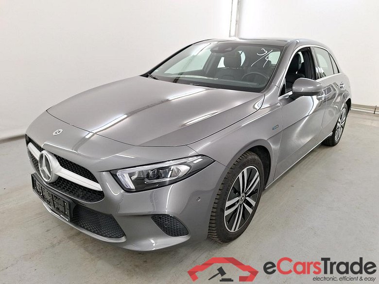 MERCEDES-BENZ A-CLASS 1.3 A 250 E DCT BUSINESS SOLUTION PLUS