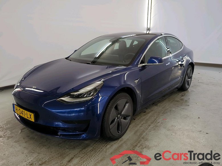Tesla Model 3 '18 BEV Tesla Model 3 Standard Range Plus RWD 4d