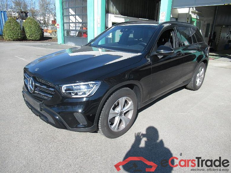 MERCEDES-BENZ GLC -Klasse (BM 253)(06.2015->) DE - SUV5 GLC 220 d EU6d, d 4Matic (EURO 6d), (Facelift) 2019 - 2022 #1