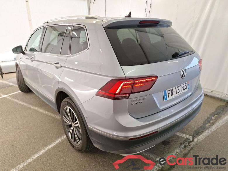 Volkswagen 2.0 TDI 150 DSG7 Carat Exclusive VOLKSWAGEN Tiguan Allspace / 2017 / 5P / SUV 2.0 TDI 150 DSG7 Carat Exclusive