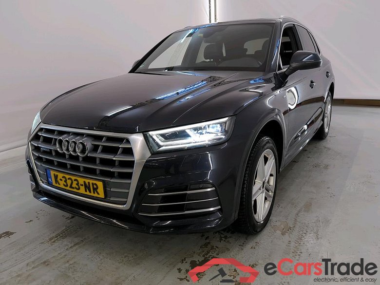 Audi Q5 '20 Audi Q5 50 TFSI e quattro S tronic S Edition 5d