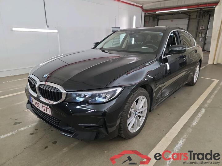 BMW 3 Reeks Berline 3 Reeks Berline 330e (215 kW) 215kW/292pk  4D/P Auto-8 #1