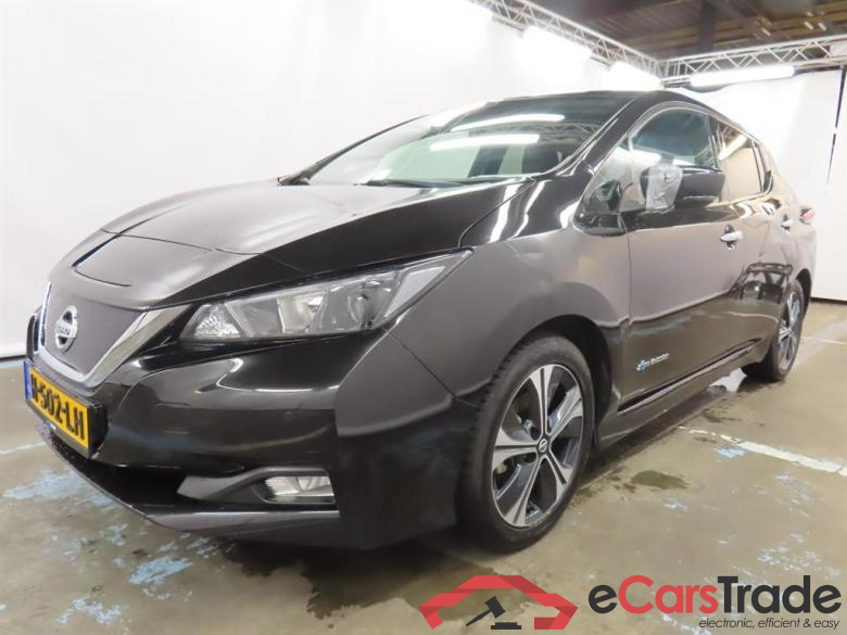 NISSAN Leaf N-Connecta 40 kWh