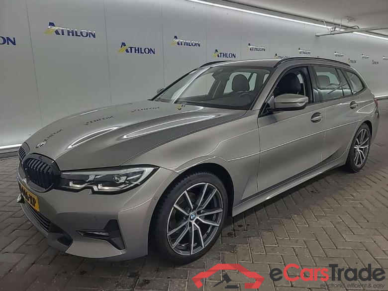 BMW 3-serie Touring 318iA Corporate Executive 5D 115kW
