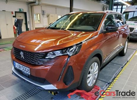 Peugeot 5008 ´17 5008 Allure 1.5 HDi 96KW MT6 7 Sitzer E6d