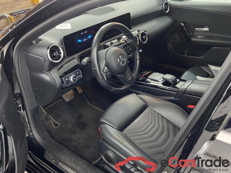MERCEDES-BENZ CLASSE A SEDAN DIESEL (V177) A 180 d Business Solution ABS DYNAMIC SELECT Touchpad Camera de recul #5