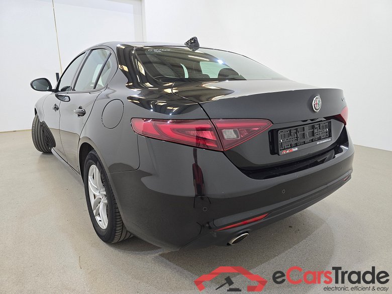 Alfa Romeo Giulia 2.2d Aut. Navi KeylessGo Camera Klima PDC ... #6