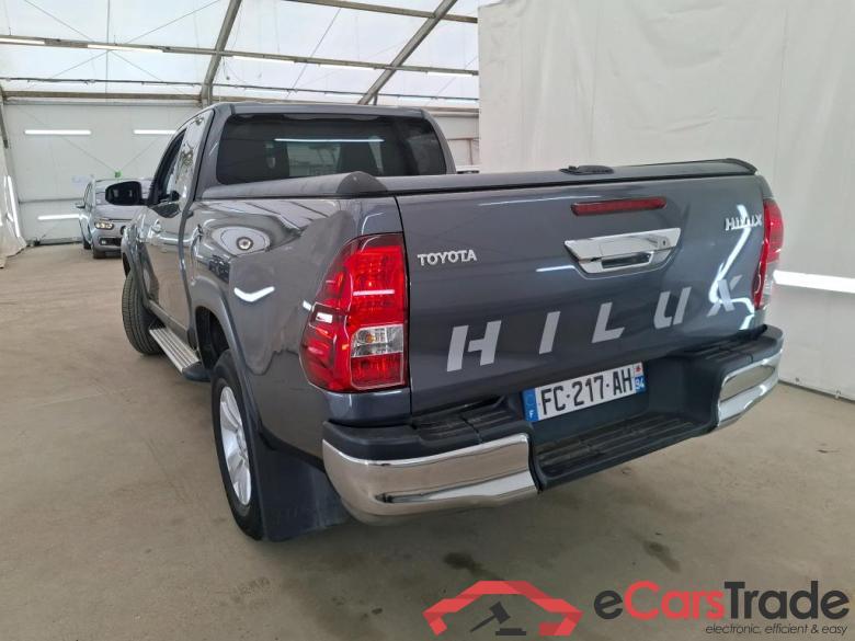 Toyota 4WD 2.4 D-4D X-tra Cabine Légende Sport TOYOTA Hilux XC VU 4p Pick-up 4WD 2.4 D-4D X-tra Cabine Légende Sport #2