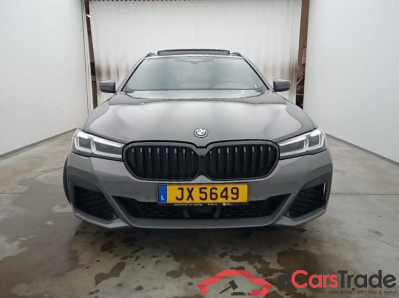 BMW 5 TOURING - 2020 530eXAS 184hp PHEV 5d