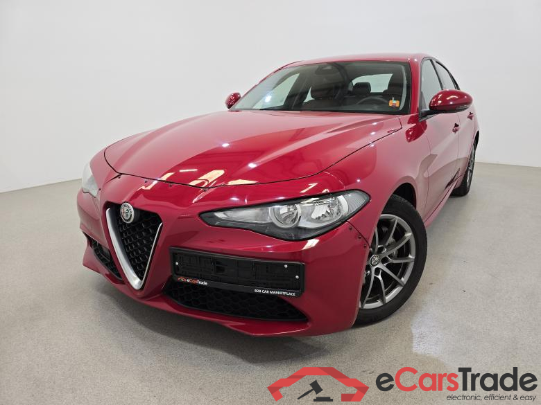 Alfa Romeo Giulia 2.2d Super Navi Leather KeylessGo Klima PDC ...