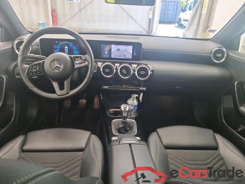 Mercedes A 180 d Business Line MERCEDES-BENZ Classe A Compact / 2018 / 5P / Berline A 180 d Business Line #5