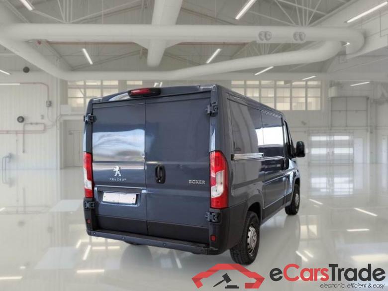 Peugeot 134 PEUGEOT BOXER / 2014 / 4P / FURGONE 330 L1H1 2.2 BLUEHDI 120CV SeS #2