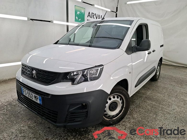 Peugeot BHDI 100 S&S STD 1000KG S&S 10 PREMIUM Partner Premium L1 1.5 HDi 100CV BVM5 E6dT