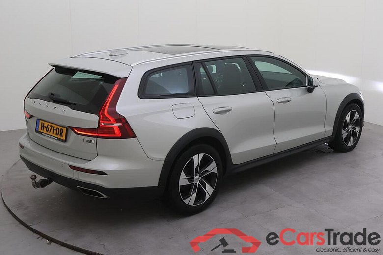 VOLVO V60 CROSS COUNTRY 184 kW #6