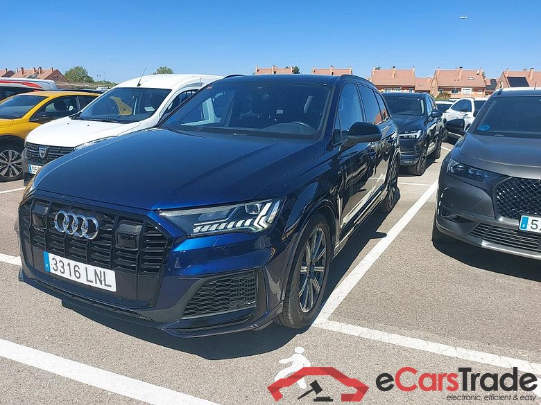 Audi S line 60 TFSIe 335kW(456CV) quattro tip AUDI Q7 / 2019 / 5P / todoterreno S line 60 TFSIe 335kW(456CV) quattro tip