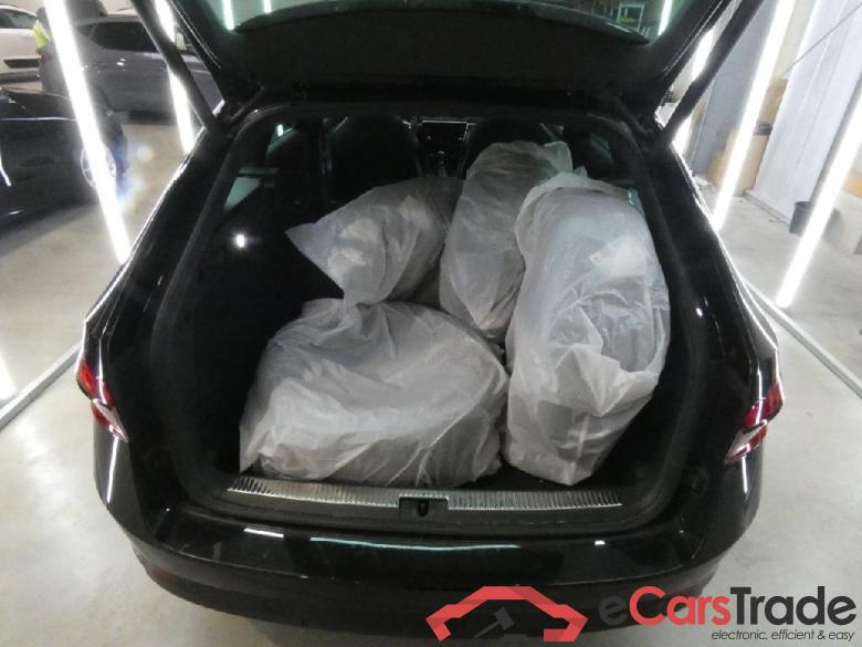 Skoda Superb Wagon ´15 Superb Combi SportLine 2.0 TDI 110KW AT7 E6dT #6