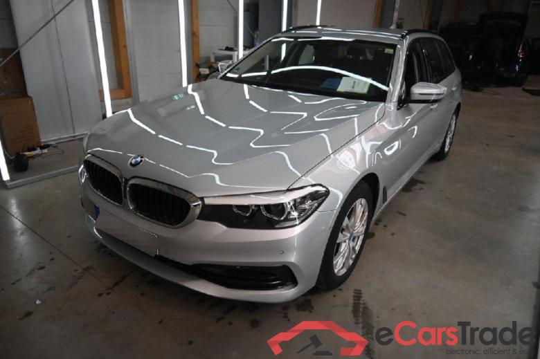 BMW 5-Serie Touring ´16 Baureihe 5 Touring 520 d Sport Line 2.0 140KW AT8 E6dT #1