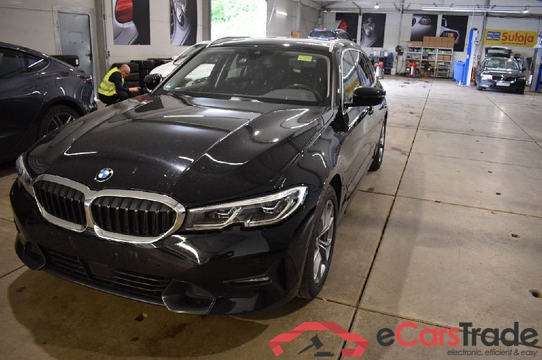 BMW 3-Serie Touring ´18 Baureihe 3 Touring 318 d Sport Line 2.0 110KW AT8 E6d #1