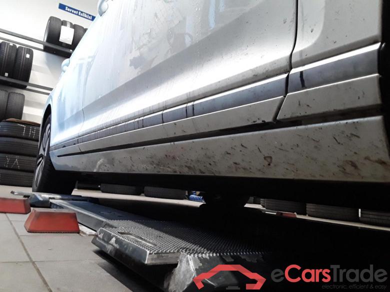 Vw GTE Passat Variant #4