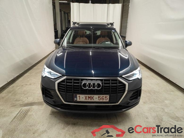 Audi Q3 35 TDI S Tronic Business Edition 5d
