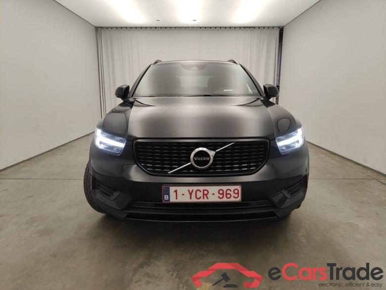 Volvo XC40 T3 Geartronic R-Design 5d #1