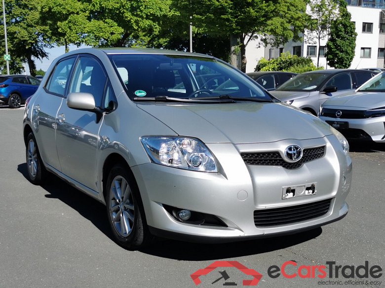 Toyota Life Auris #2