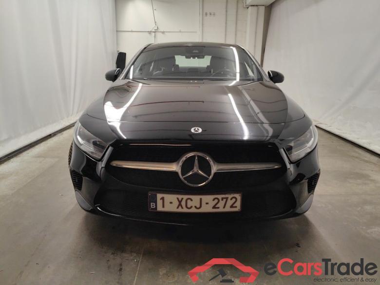 Mercedes-Benz A-Klasse Limousine A 180 d DCT Business Solution 4d