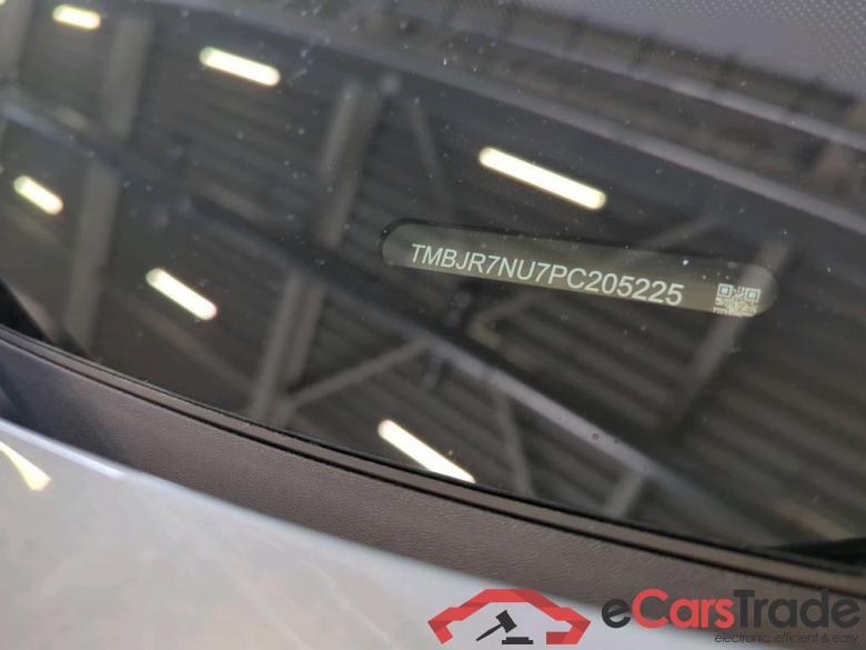 SKODA Karoq 110 kW #3