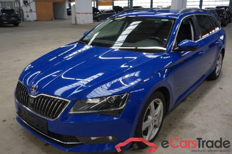 Skoda Superb Wagon ´15 Superb Combi Ambition 1.4 TSI 110KW AT7 E6 #1