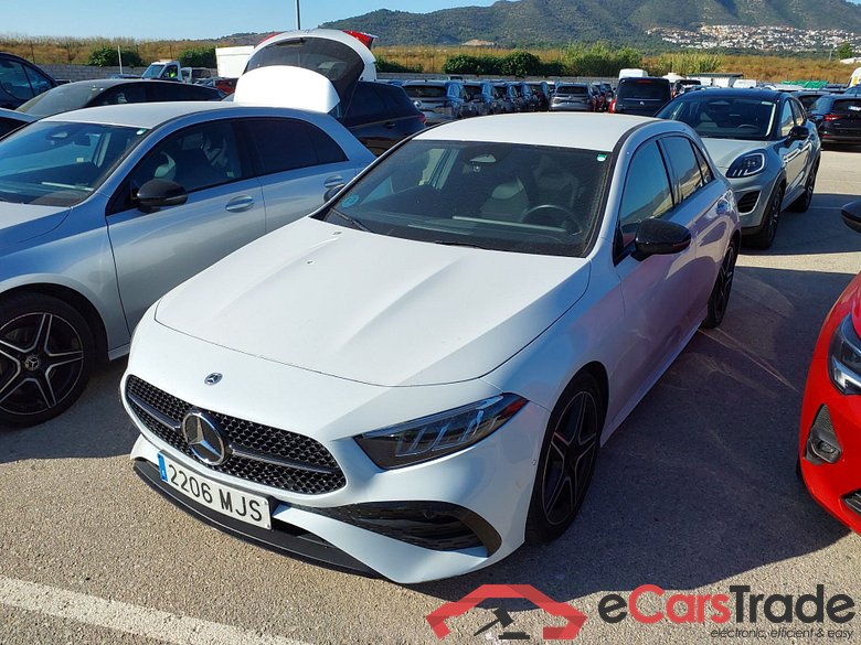 MERCEDES-BENZ Classe A 180d  #1