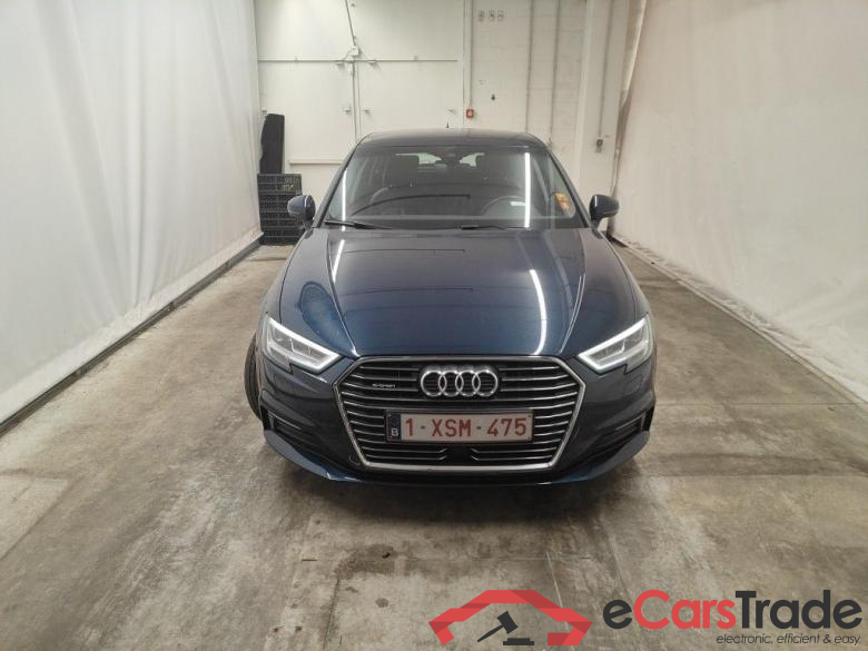 Audi A3 Sportback 40 e-tron S tronic 5d