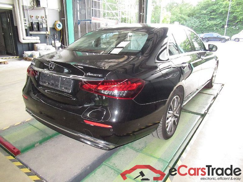 Mercedes-Benz E -Klasse Lim. (BM 213)(08.2016->) DE - Lim4 E 300 de EU6d, de Exclusive 4Matic (EURO 6d), (Facelift) 2020 - 2023 #3