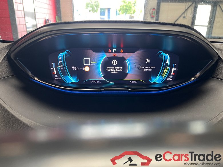 PEUGEOT 3008 1.6 HYbrid GT #6